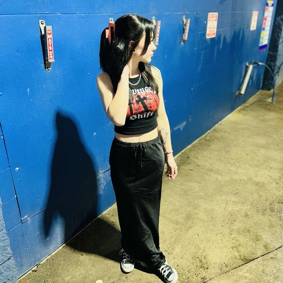 Meet your Posher, Trinity - Picture 1 of 1